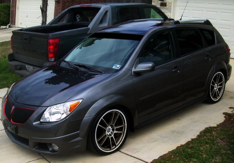 Pontiac Vibe r18