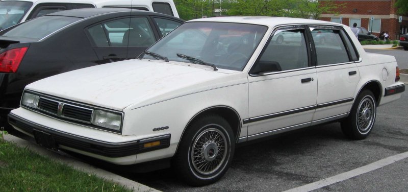 Pontiac Гранд седан 1987