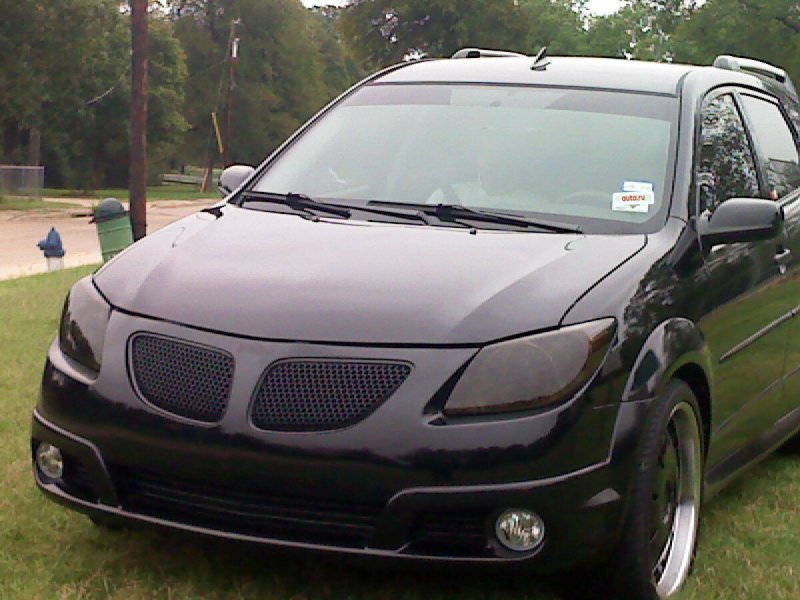 Pontiac Vibe черный