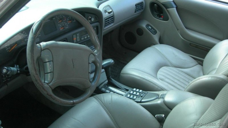 Pontiac Bonneville 2000 салон