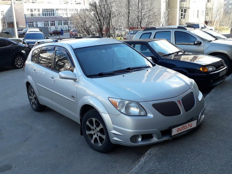 Pontiac Vibe i Рестайлинг 2005 серебристый