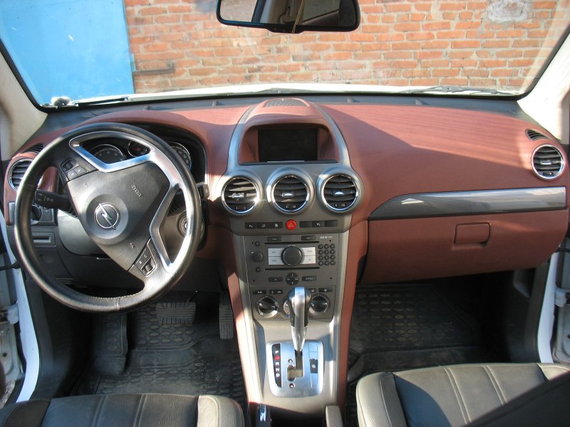 Торпедо Opel Antara