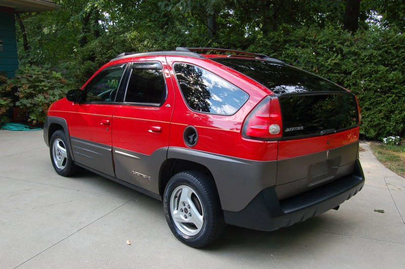 Pontiac Aztek 2001