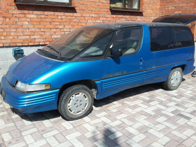 Минивэн Pontiac Trans Sport