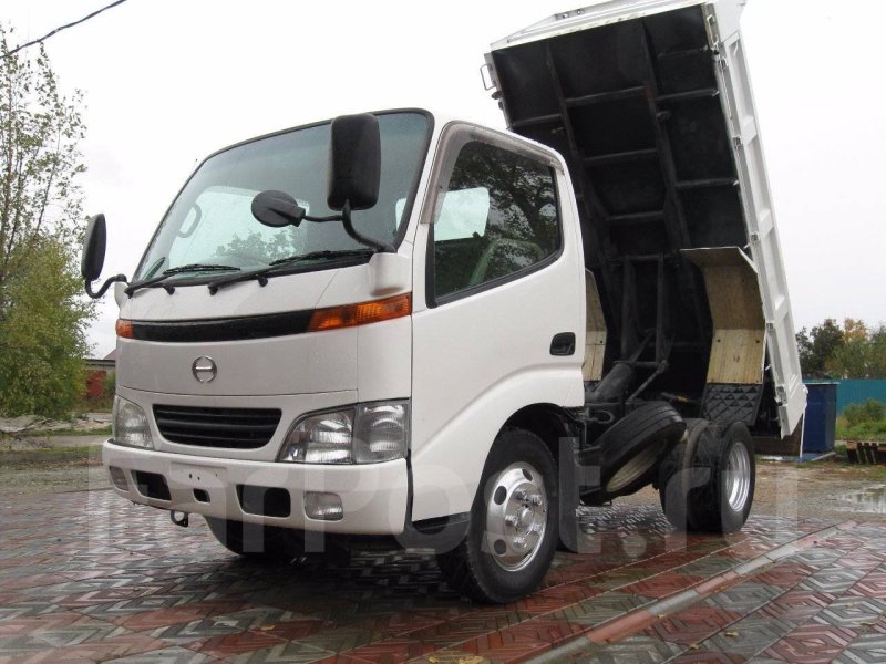 Hino 2000