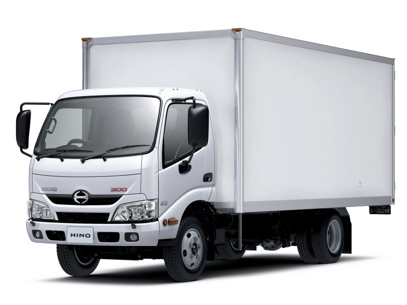 Hino 300 изотермический фургон
