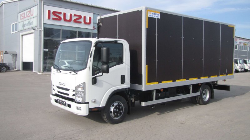 Isuzu Elf 9.5 (nqr90)