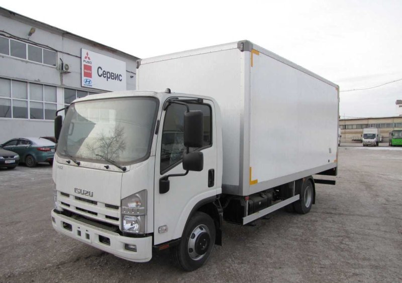 Isuzu nqr90
