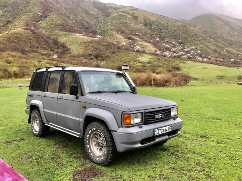 Isuzu Trooper II