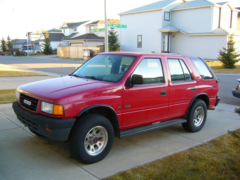 Isuzu Rodeo 1