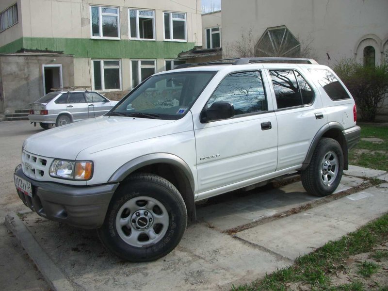 Isuzu Rodeo 2001