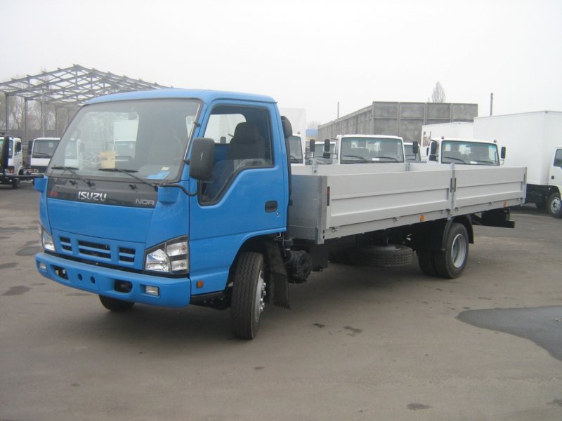 Isuzu NQR 71