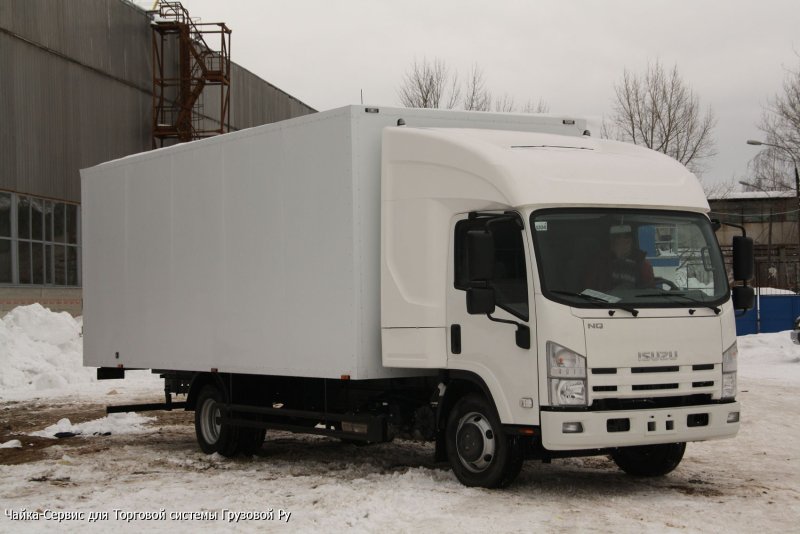 Isuzu nqr90 с закабинным спальником