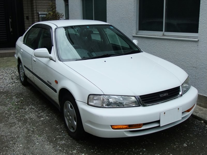 Isuzu Gemini v 1997