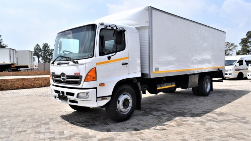 Hino 500 / Хино 500