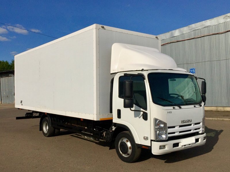 Isuzu грузовик 5 тонн