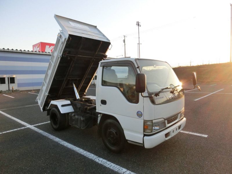 Самосвал Isuzu Elf 5 тонн