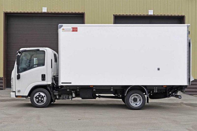 Isuzu Elf 3.5 промтоварный фургон