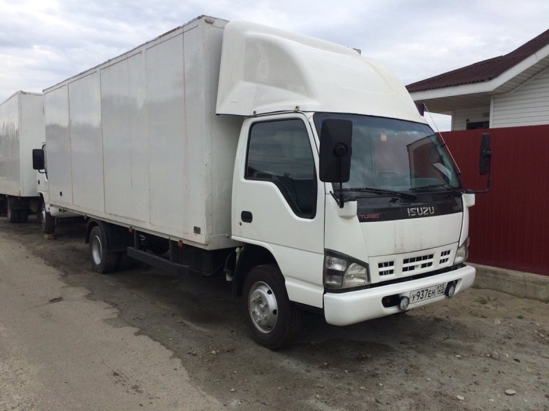 Исузу 2007 5 тонник