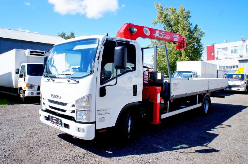 Isuzu NPR 75 С КМУ