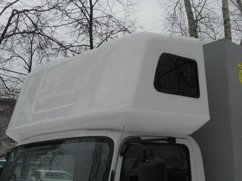 Isuzu с надкрышным спальником