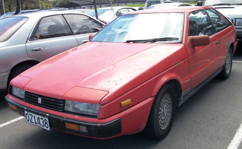 Исузу Пиаза 1993