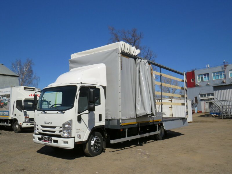 Isuzu NPR 75lk борт тентованный