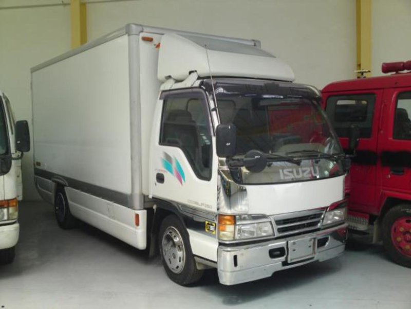 Исузу Эльф 4hf1 nkr66e 1994г изотермический фургон