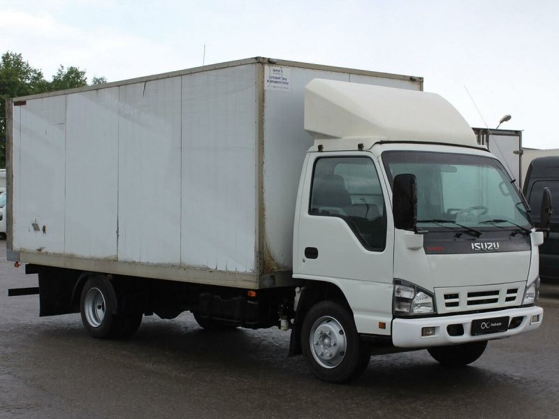 Isuzu фургон промтоварный