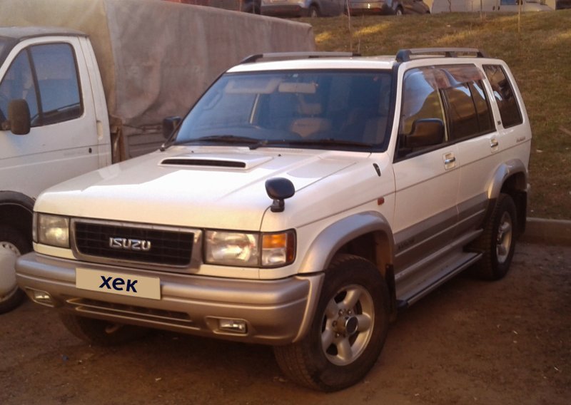 Isuzu Bighorn 1996