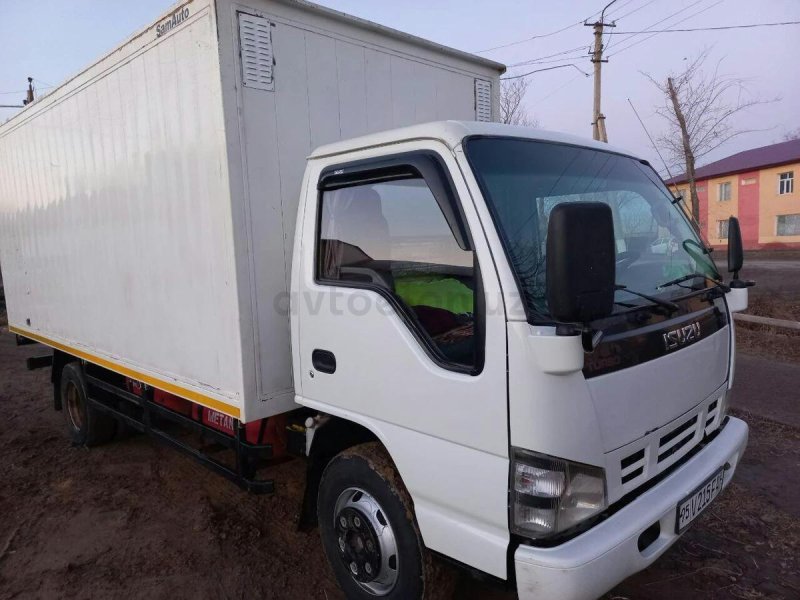 Исузу грузовой 5 тонн