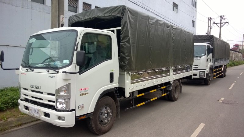 Isuzu nqr75
