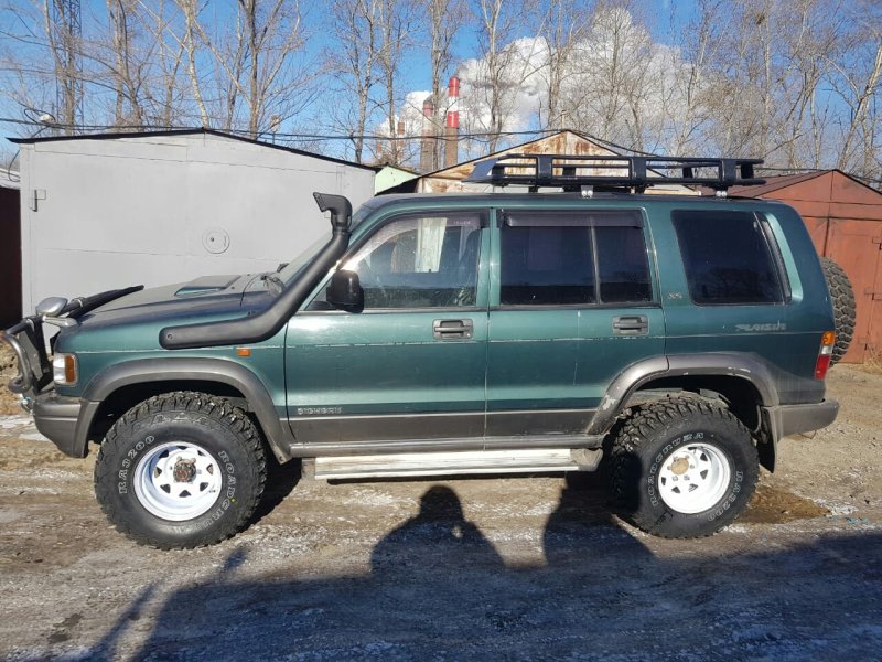 Isuzu Bighorn 1995