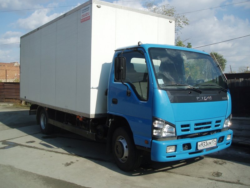 Isuzu nqr71/75