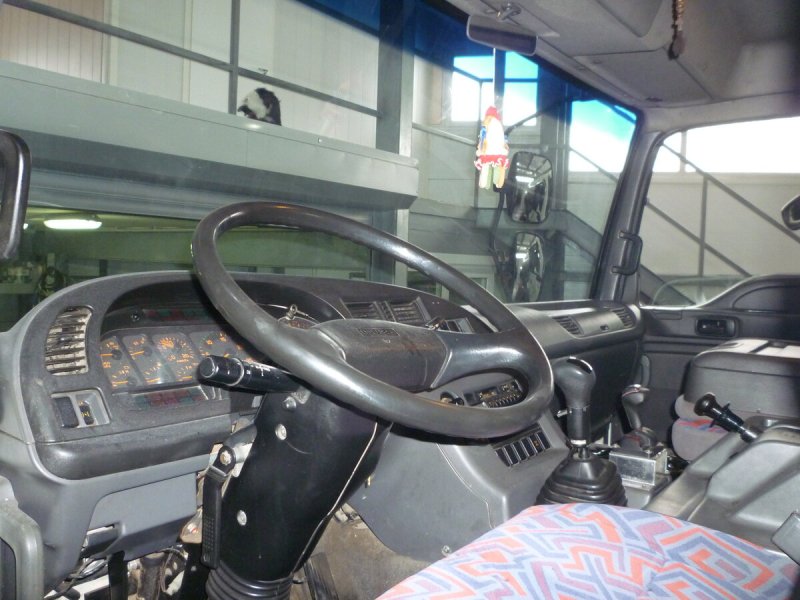 Кабина Isuzu Giga 2008 года
