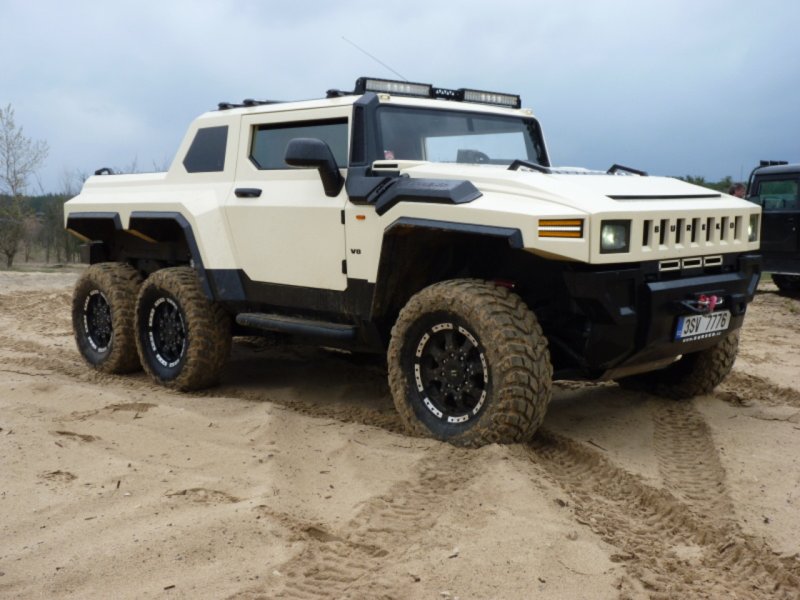 Hummer BUREKO 6x6
