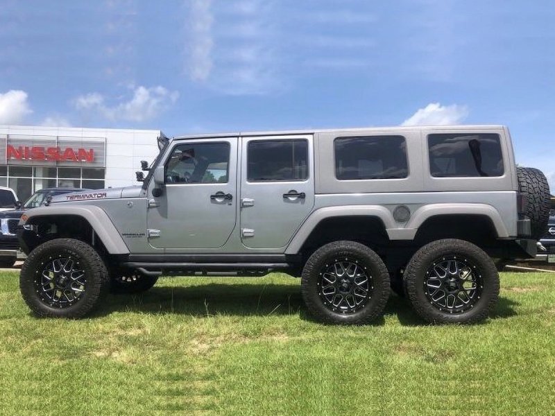 Jeep Wrangler 6x6
