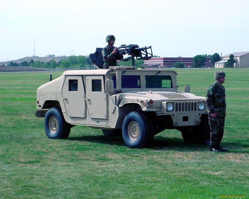 Humvee +m1165 -m1025