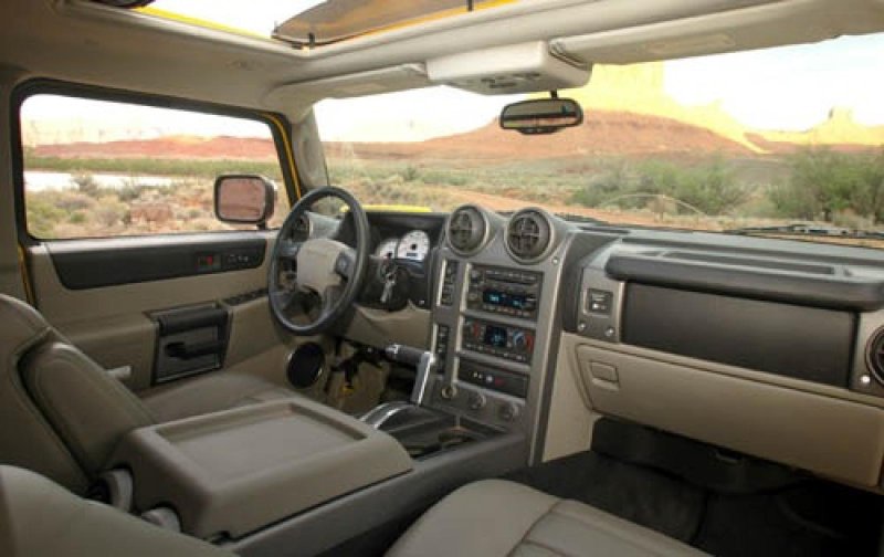 Hummer h2 2004 салон