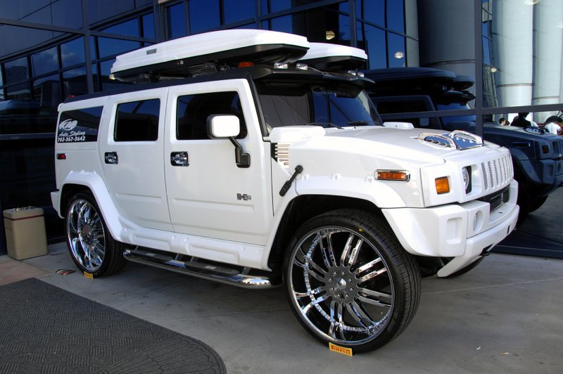 Hummer h2 White Tuning