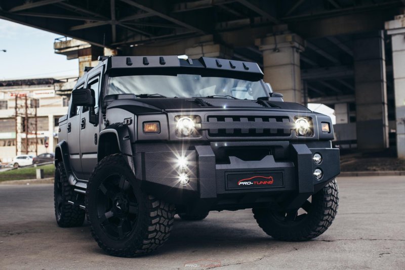 Black Tuning Hummer h2