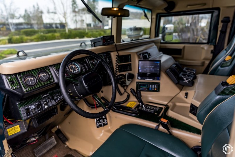 Hummer h1 салон