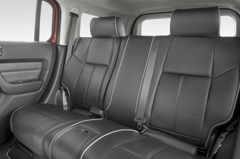 Hummer h3 салон сзади