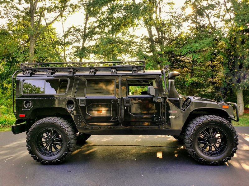 Машина Hummer h1
