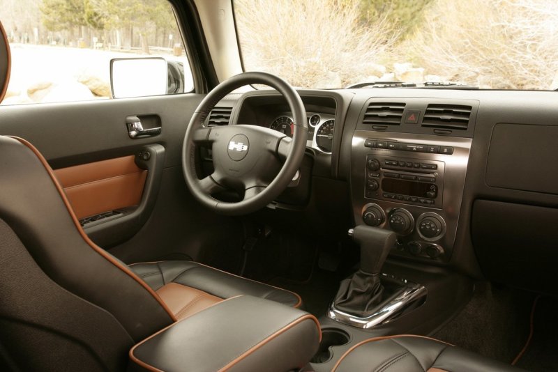 Hummer h3 салон