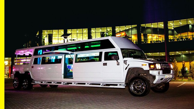 Hummer h2 Limousine Mega
