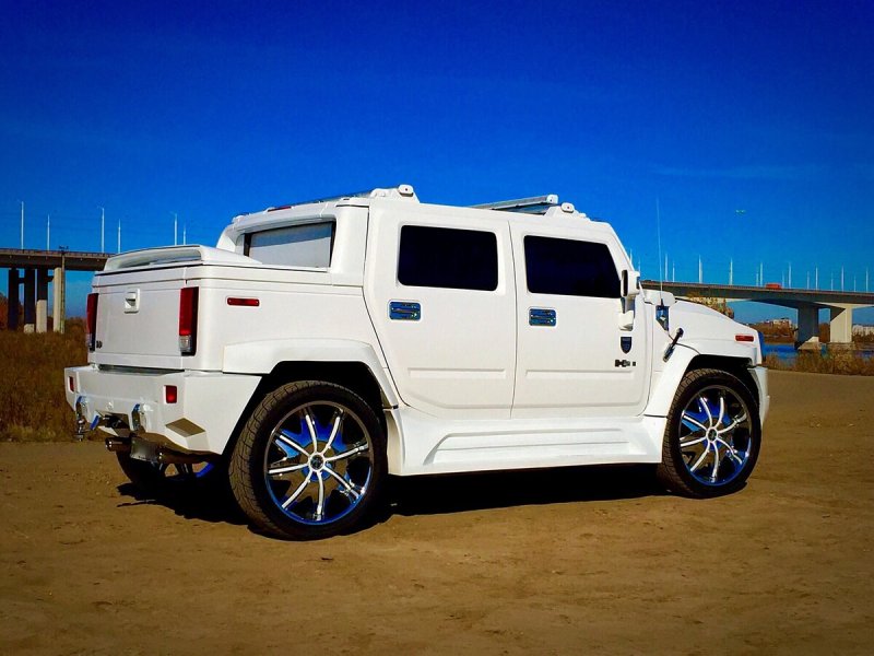 Hummer h2 White Tuning