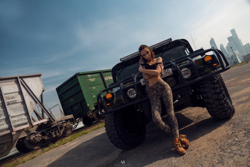Hummer h1 и девушки