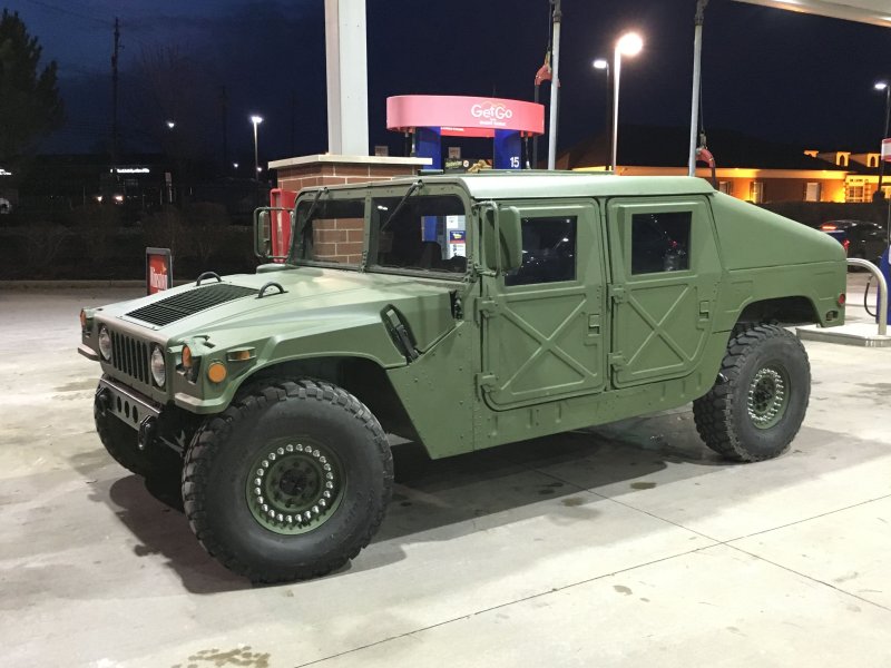 Hummer h3 военный