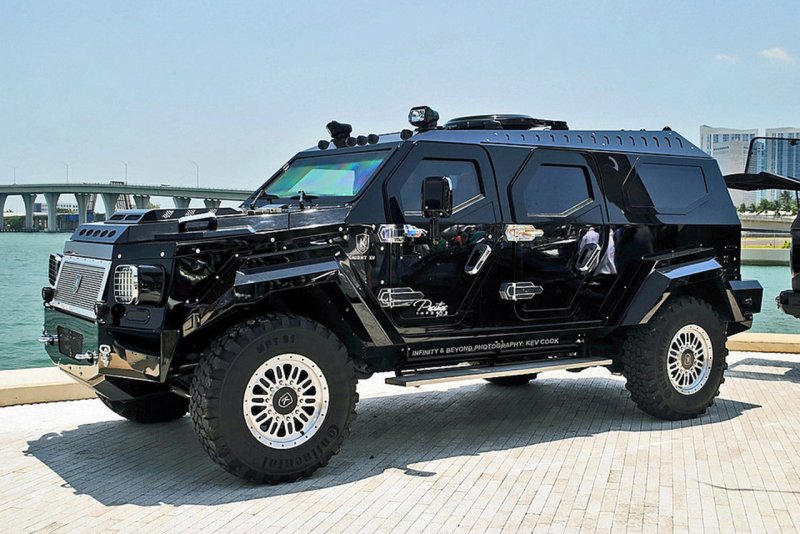 Автомобиль Conquest Knight 15